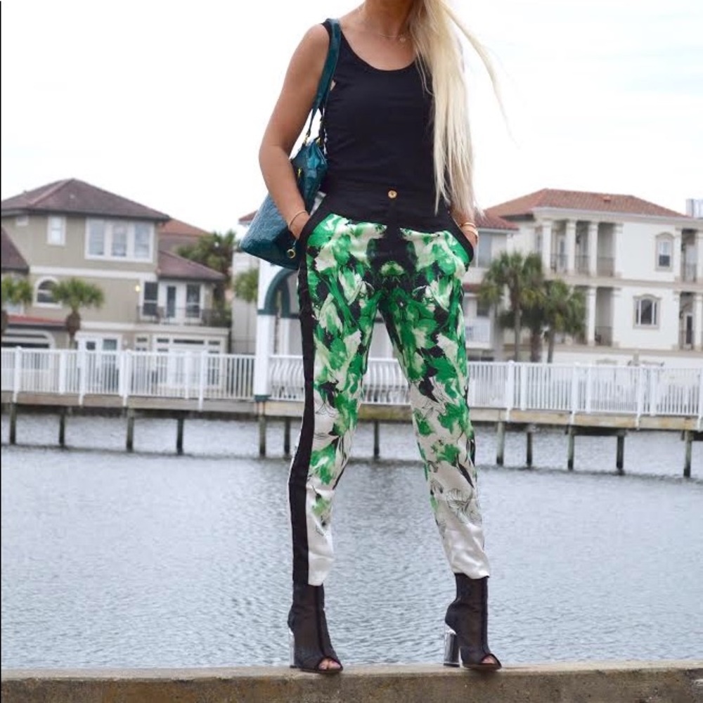 Pants - Picture 2 of 3